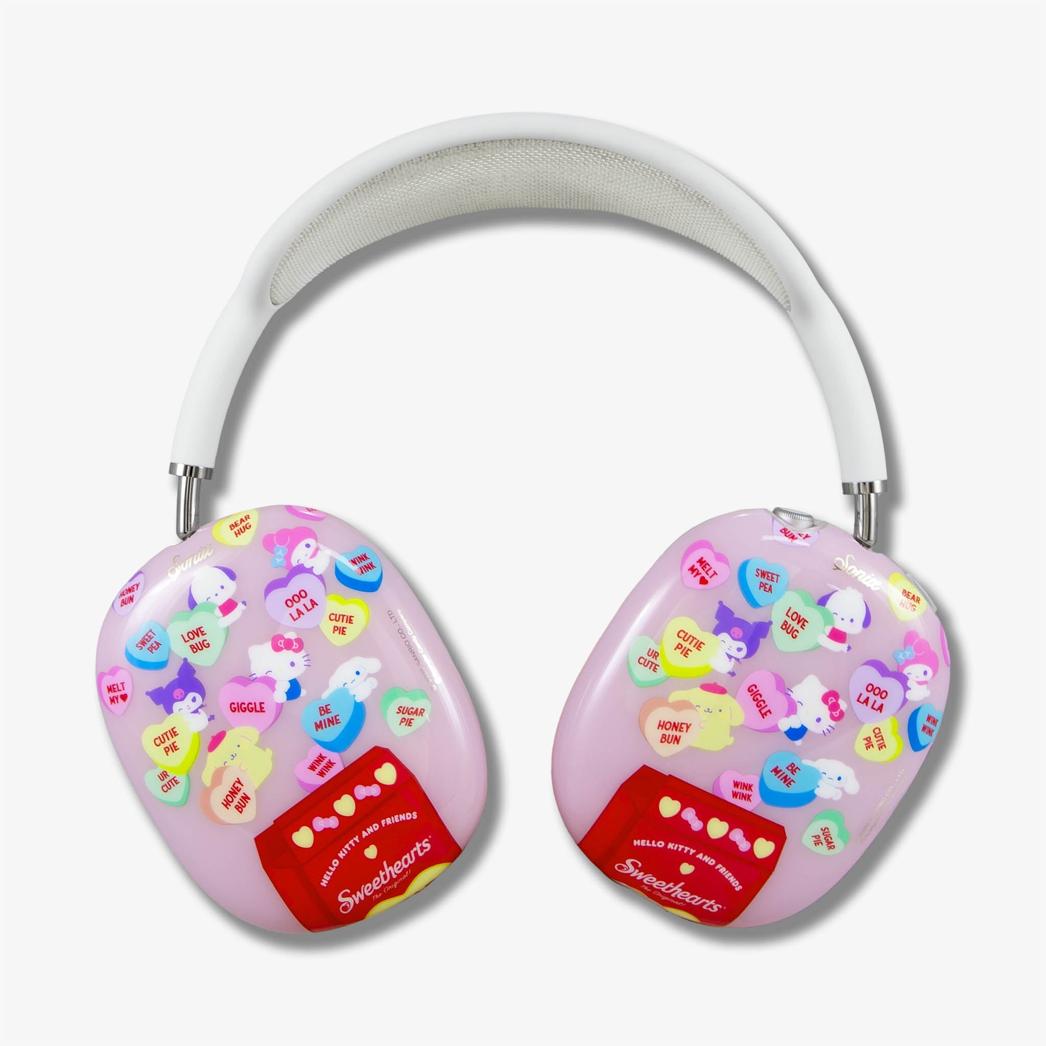 HKFxSweethearts_AirPodsMax_Front2_WEB
