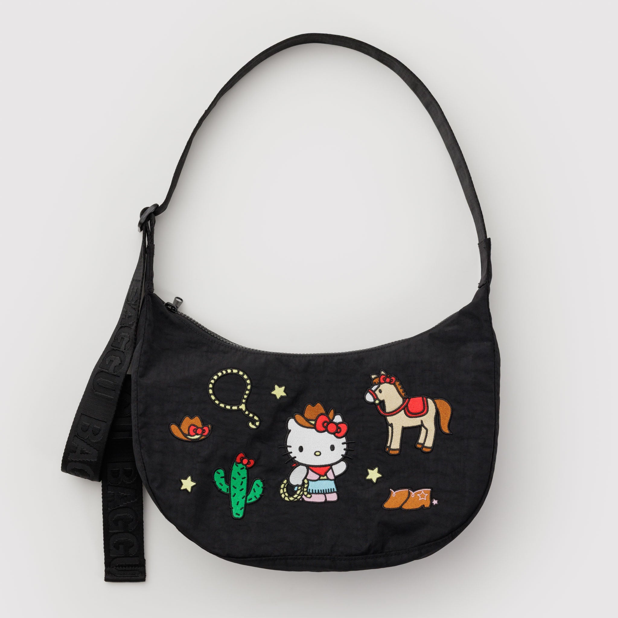 Medium_Nylon_Crescent_Heavyweight_Embroidered_Hello_Kitty_Western_01